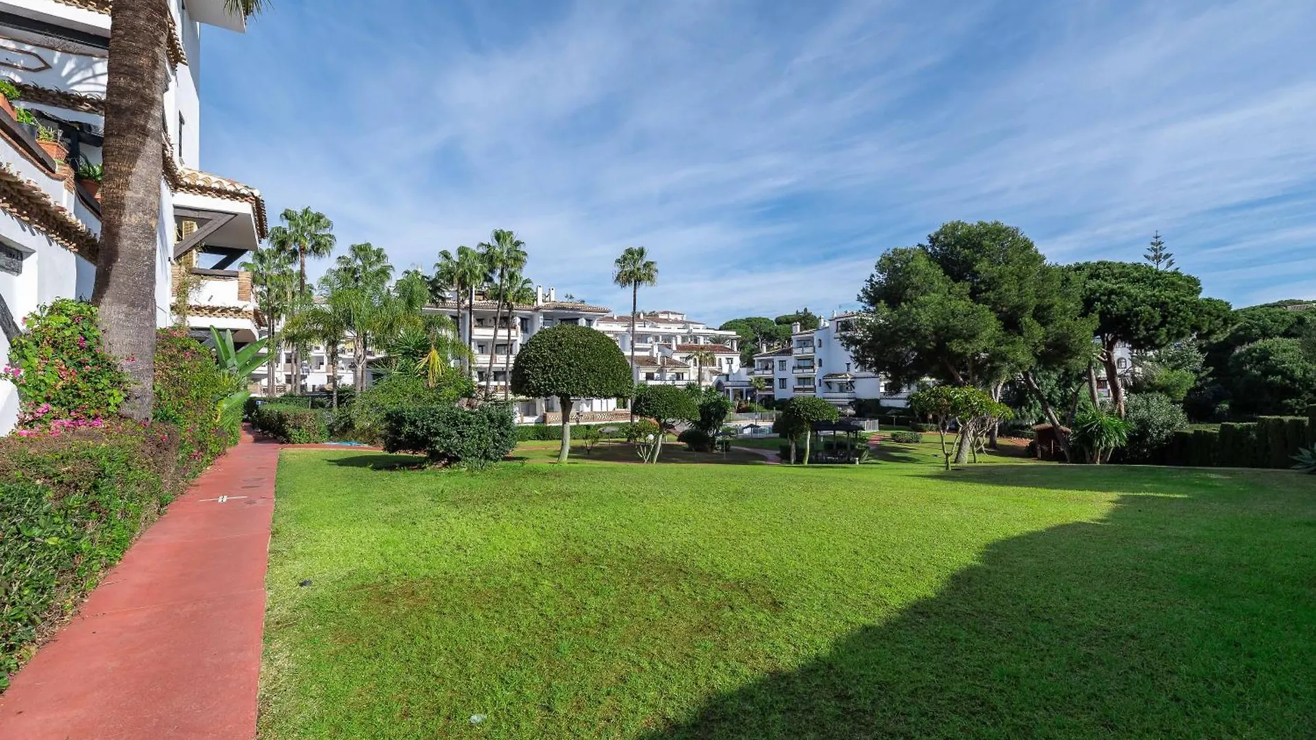 Calahonda Cozy Corner Apartment Sitio de Calahonda 0*,  Spain